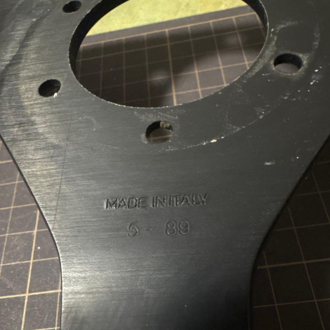 MOMO コルセ 3本スポーク ホーンボタン付き