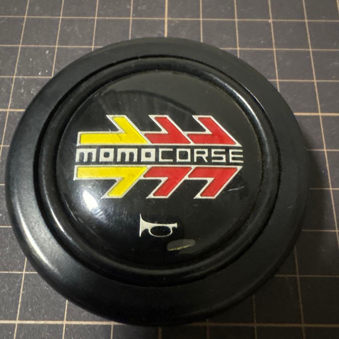 MOMO コルセ 3本スポーク ホーンボタン付き