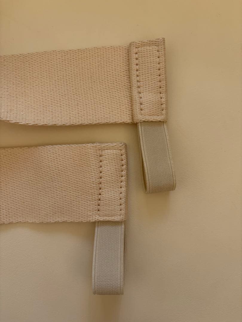 POMULU アイボリー　ヒップシート