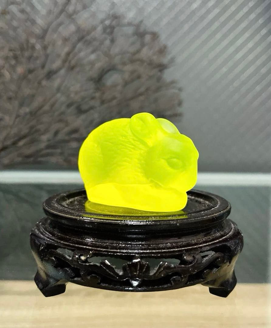 骨董　時代ガラス　磨りガラス　プレスガラス　兎　フィギュリン　文鎮　ウランガラス