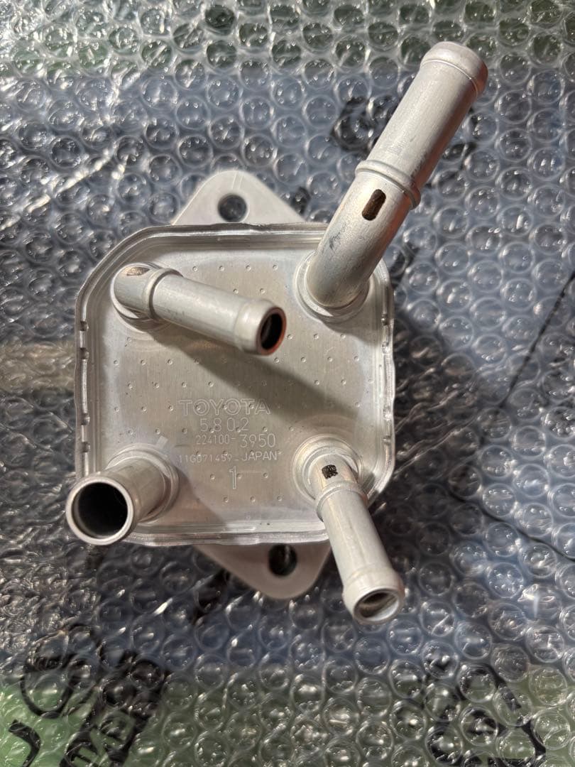 30系アルヴェル　純正オイルクーラー 新品未使用　※処分価格