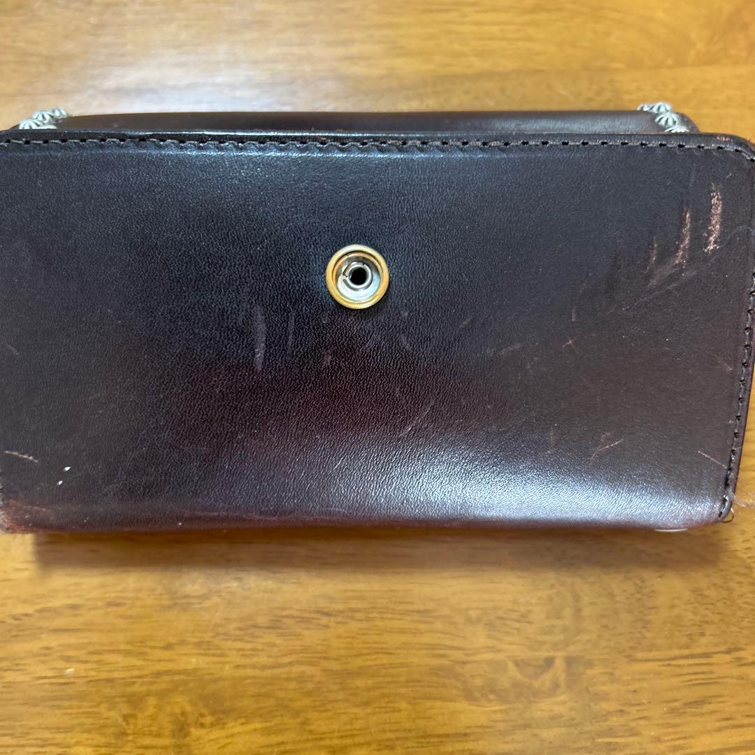 HTC フラワーモチーフ ダークブラウンレザー長財布