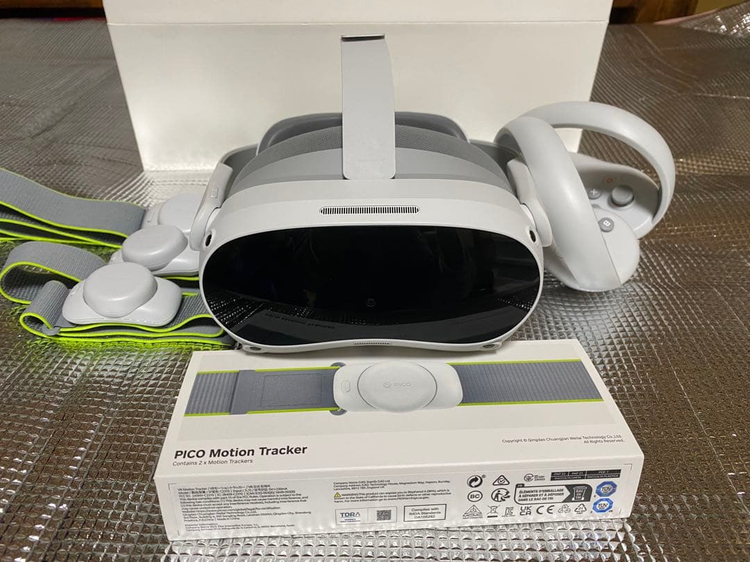 PICO 4 VR ヘッドセット256Gb Motion Tracker 3点