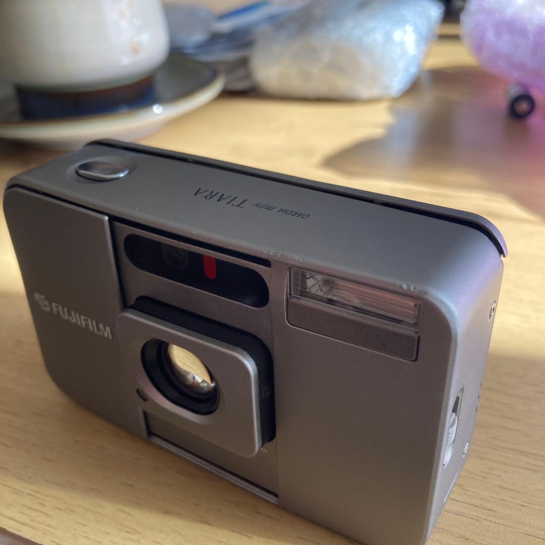 cardia mini tiara ストラップ付き