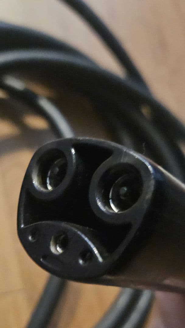 Tesla テスラ ウォールコネクター カラープレート付き