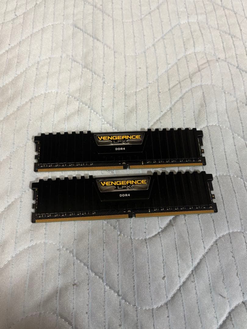 メモリー Corsair Vengeance LPX DDR4 32GB