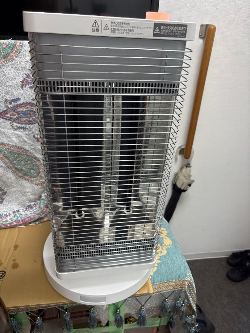 2022年製ダイキン　セラムヒートERFT11ZS-W遠赤外線