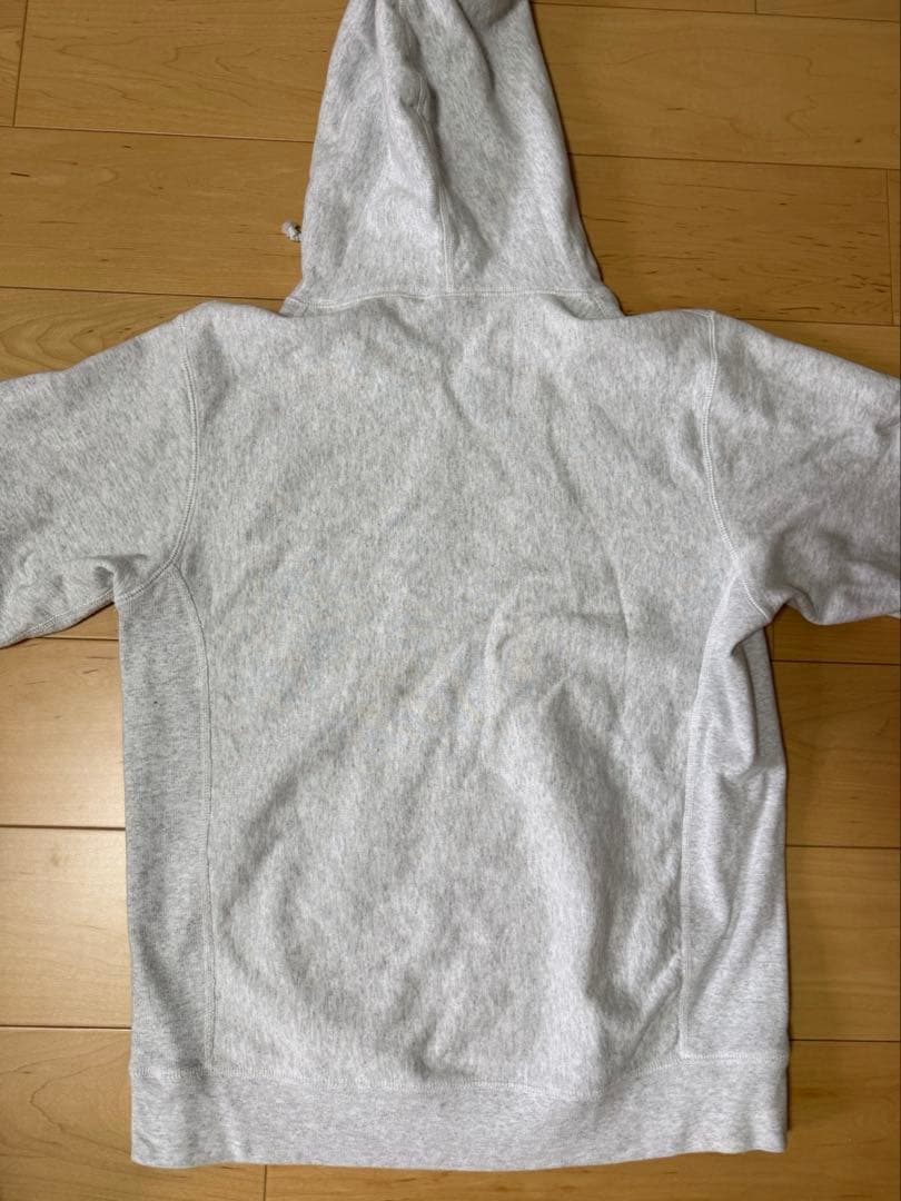 シュプリーム　Supreme メンズ パーカー アッシュグレー