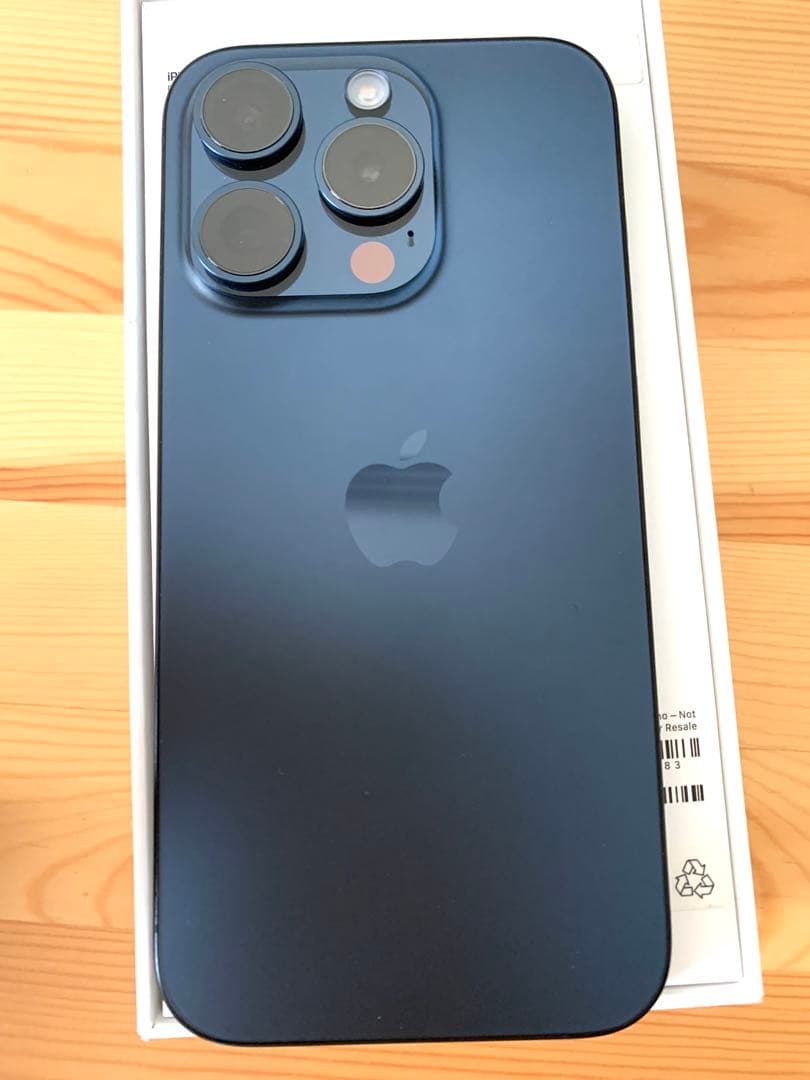 iPhone15 Pro 128GB ブルーチタニウム 美品 SIMフリー