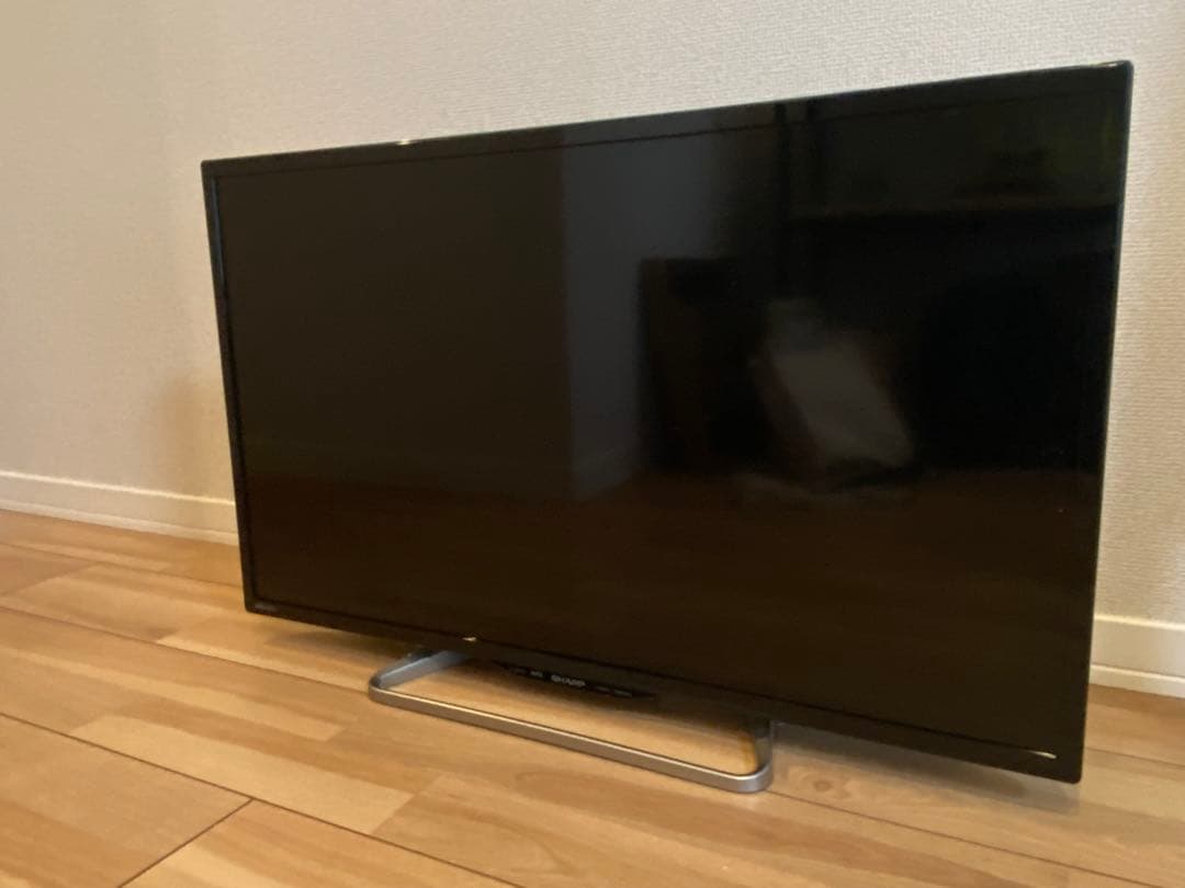 （ぐみ）【送料込み】シャープ液晶テレビ 32インチ