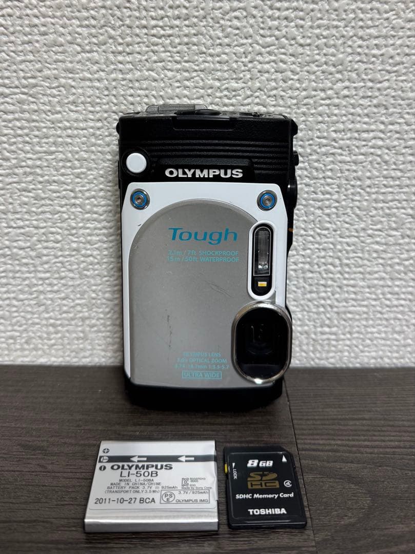 OLYMPUS Tough TG-870 防水 デジタルカメラ