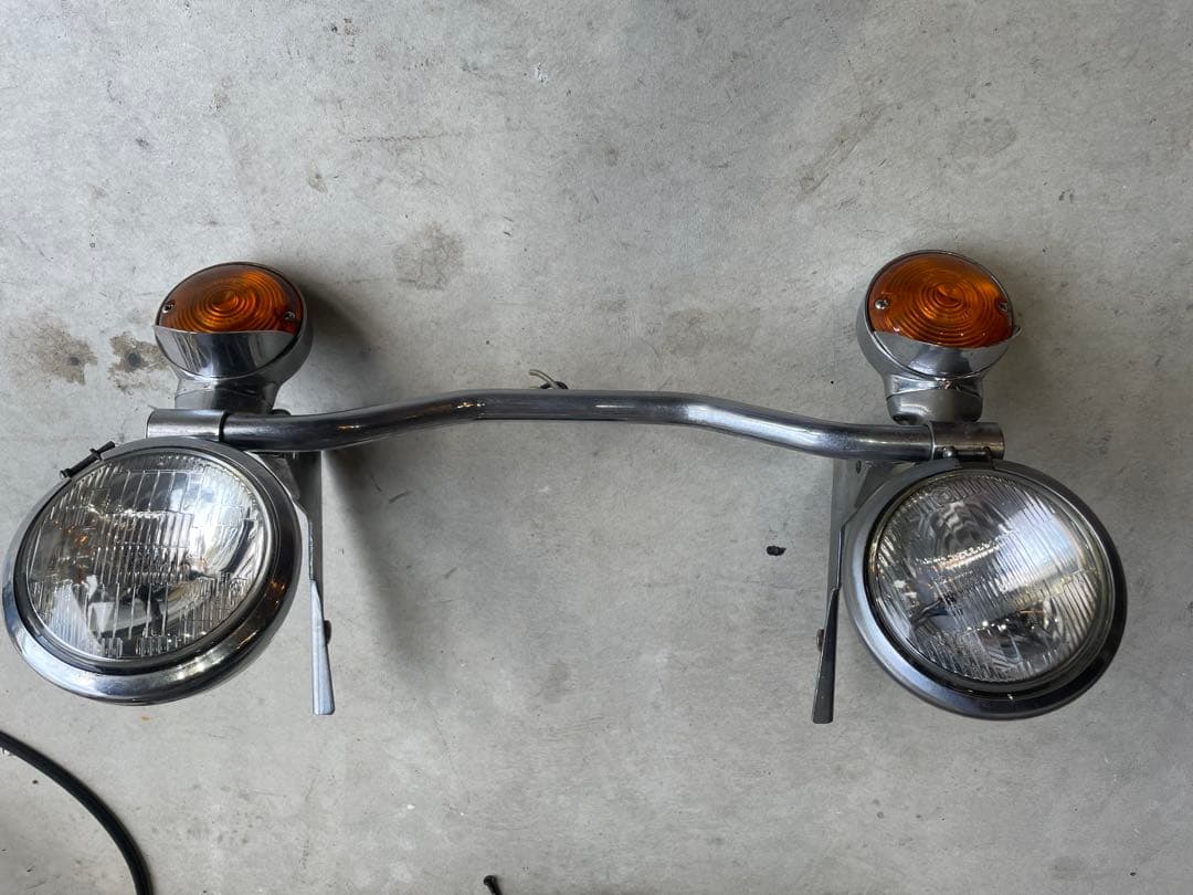 ハーレー1972年ショベル　FLH フォグライト