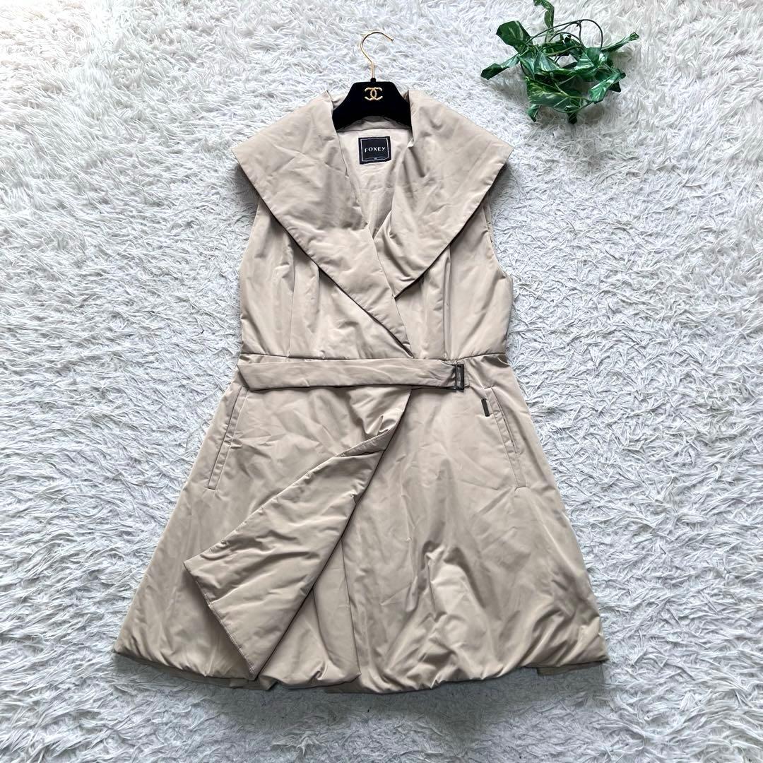美品 フォクシー ラッフルシェイプ 中綿ロング ジレ コート 女優襟 40