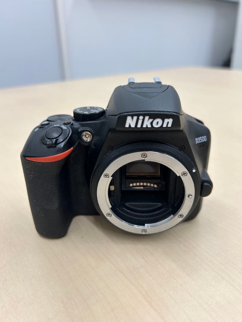 【ジャンク品】Nikon デジタル一眼レフカメラ