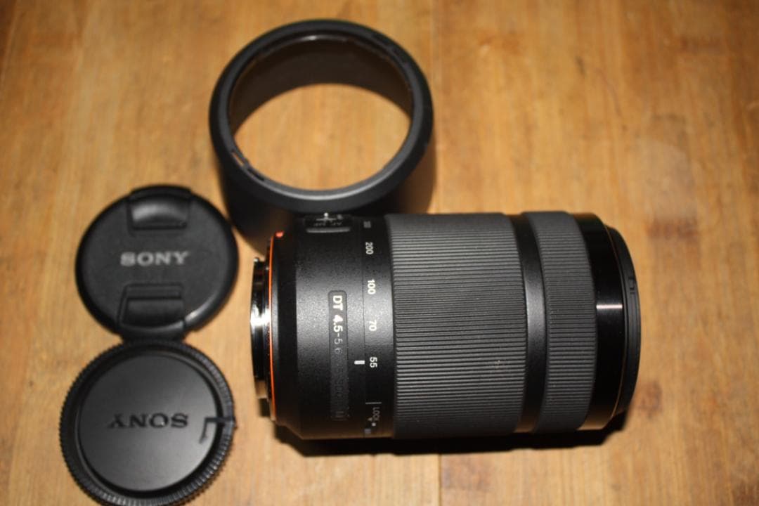 SONY DT 4.5-5.6 / 55-300 SAM フード、前後キャップ
