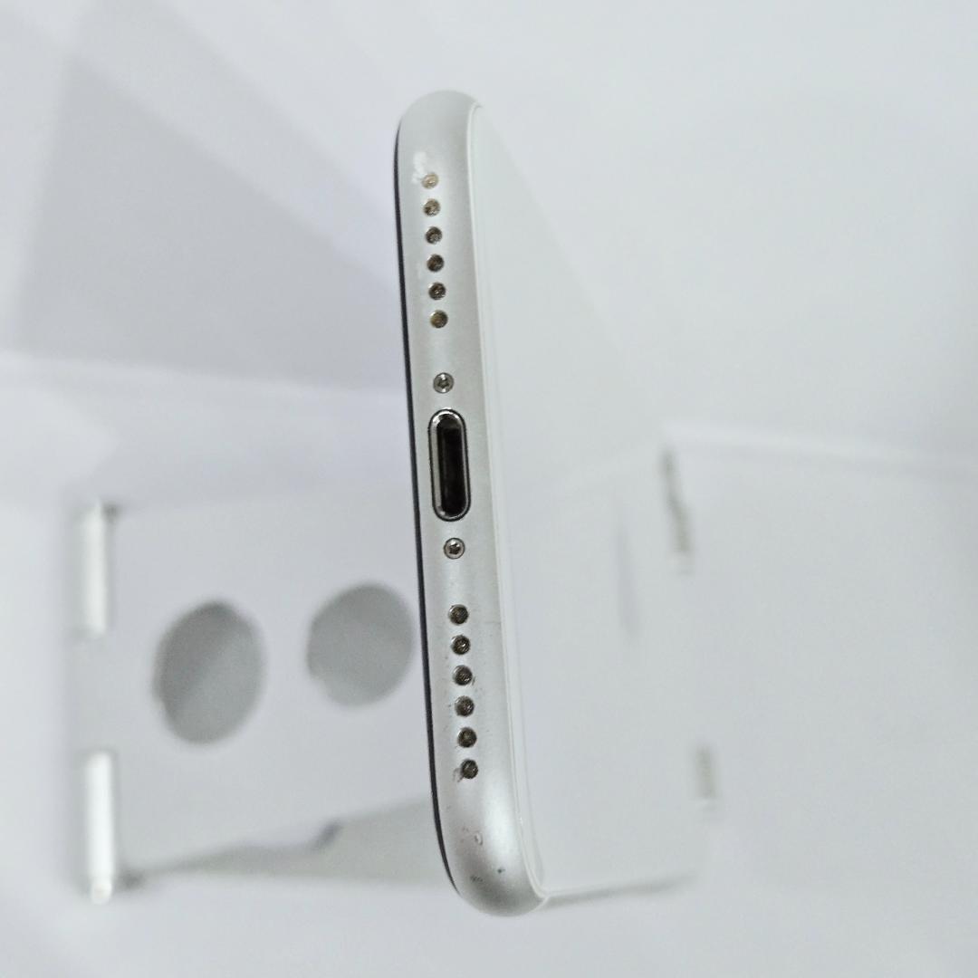 02 iPhoneSE 第二世代 ホワイト SIMフリー