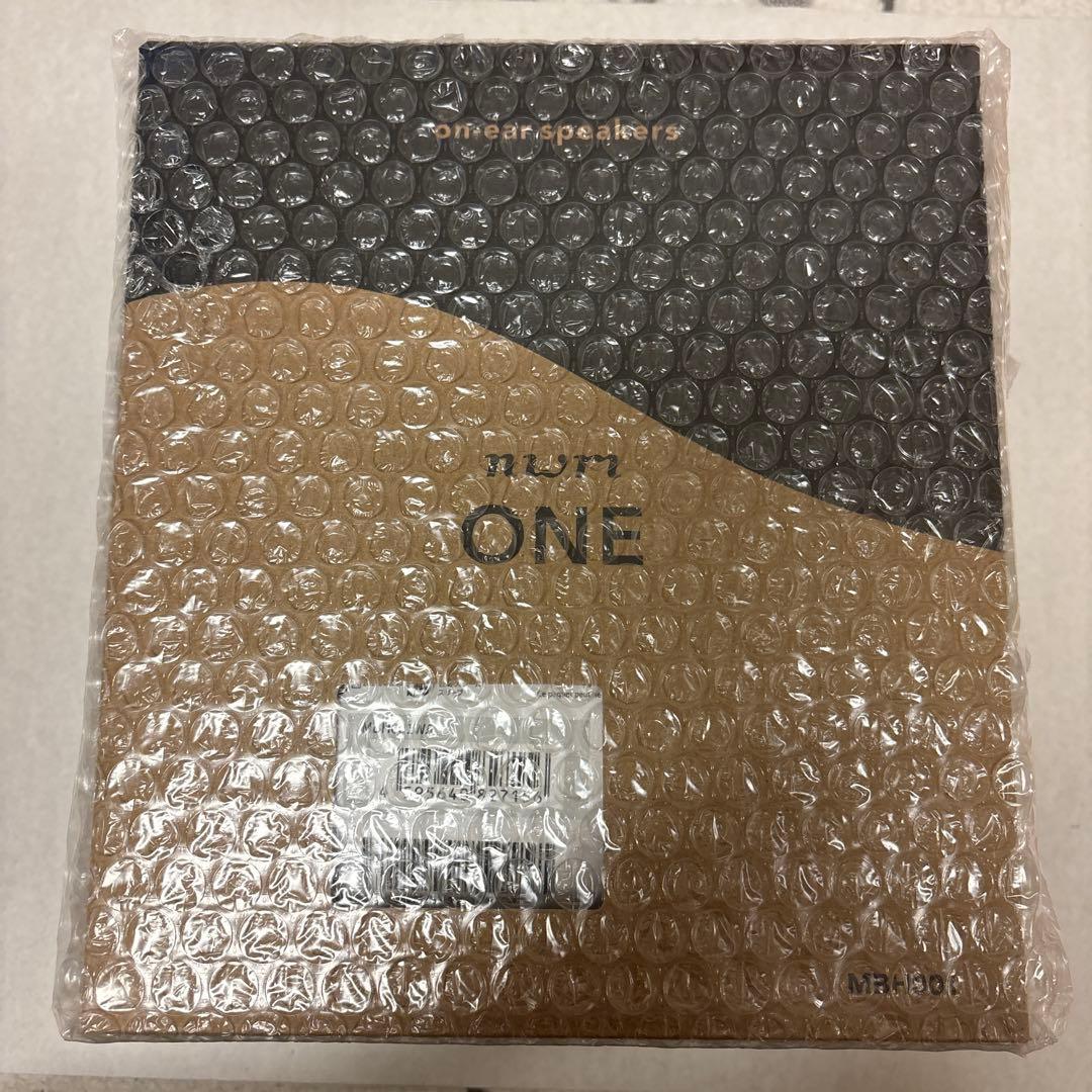 ★お値下げ中★【新品未開封】nwm ONE ライトグレイ　ワイヤレスヘッドホン