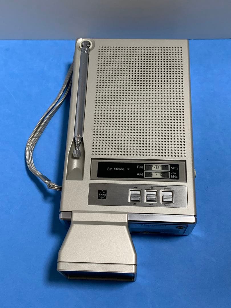 National 小型ブラウン管テレビTV. AM/FM　TR-1020