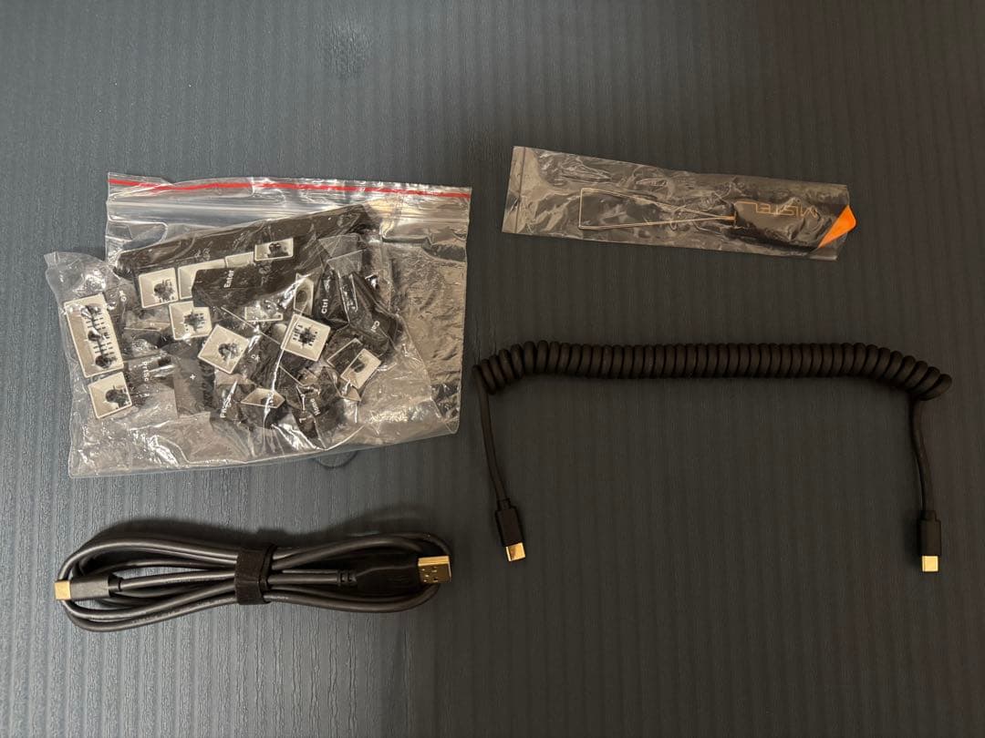 MISTEL MD770RGB BT 静音赤軸メカニカルキーボード 分割