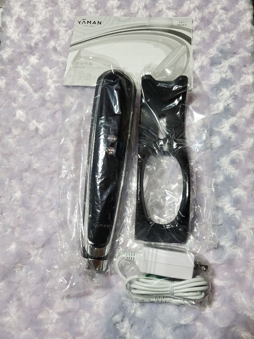 新品　ヤーマン　家庭用美容器　キャビスパ360