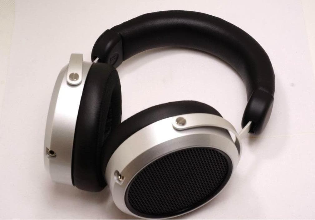 新品未開封品 HIFIMAN HE400se 平面磁界駆動型ヘッドホン