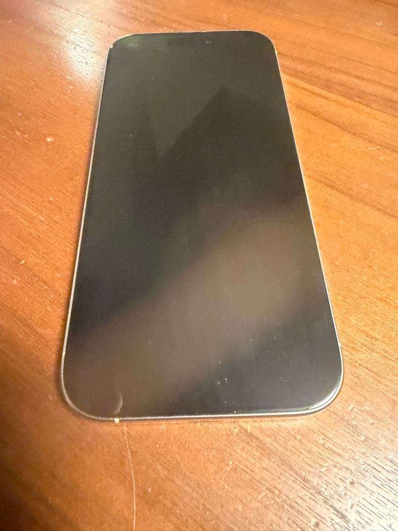 Apple iPhone 16 Pro ホワイトチタニウム 本体