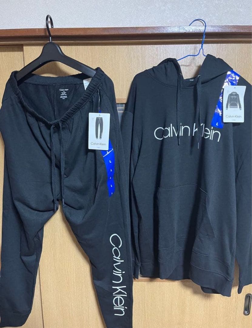  カルバンクラインセットアップ　パーカー　ジョガーパンツ