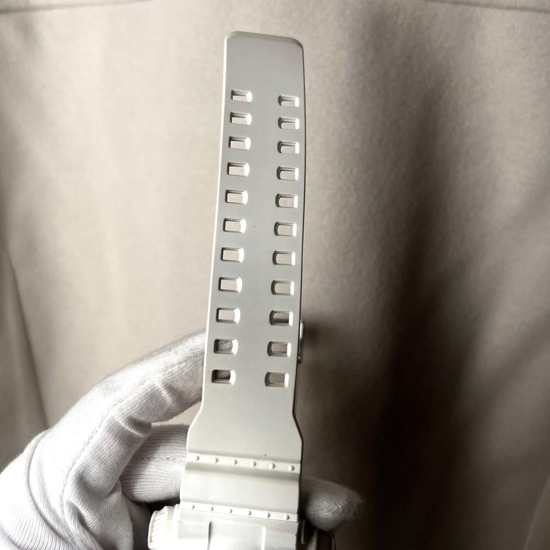 K*N様 美品 G-SHOCK GA-110LE 星 ホワイト ラバコレ 希少