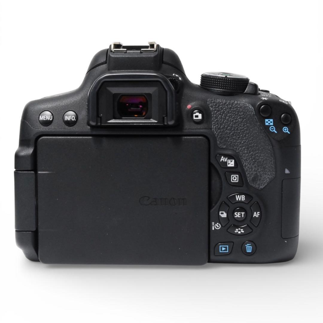 ❣️高性能STMトリプルレンズセット❣️Canon Kiss X8ｉ一眼レフカメラ