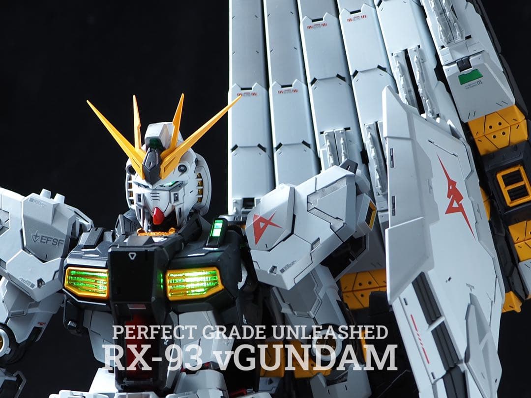 PG UNLEASHED 1/60 νガンダム　全塗装　完成品　LED組込