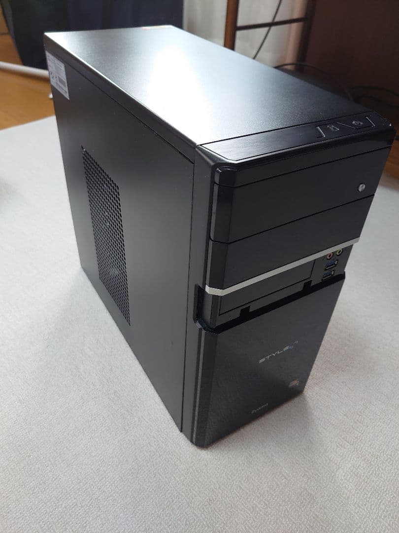 ゲーミングデスクトップRYZEN5 SSD250GB+HDD2TBメモリ32GB