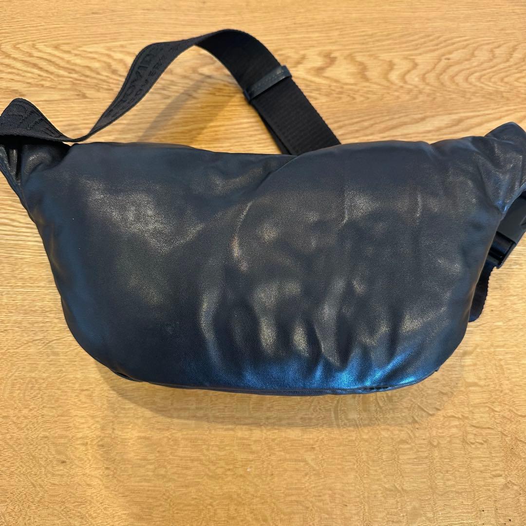 メゾンマルジェラ　グラムスラム　GLAMSLAM ボディバッグ