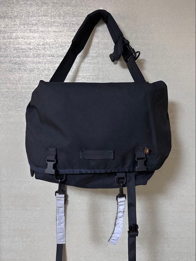 PAC DESIGNS パックデザイン メッセンジャーバッグ ブラック