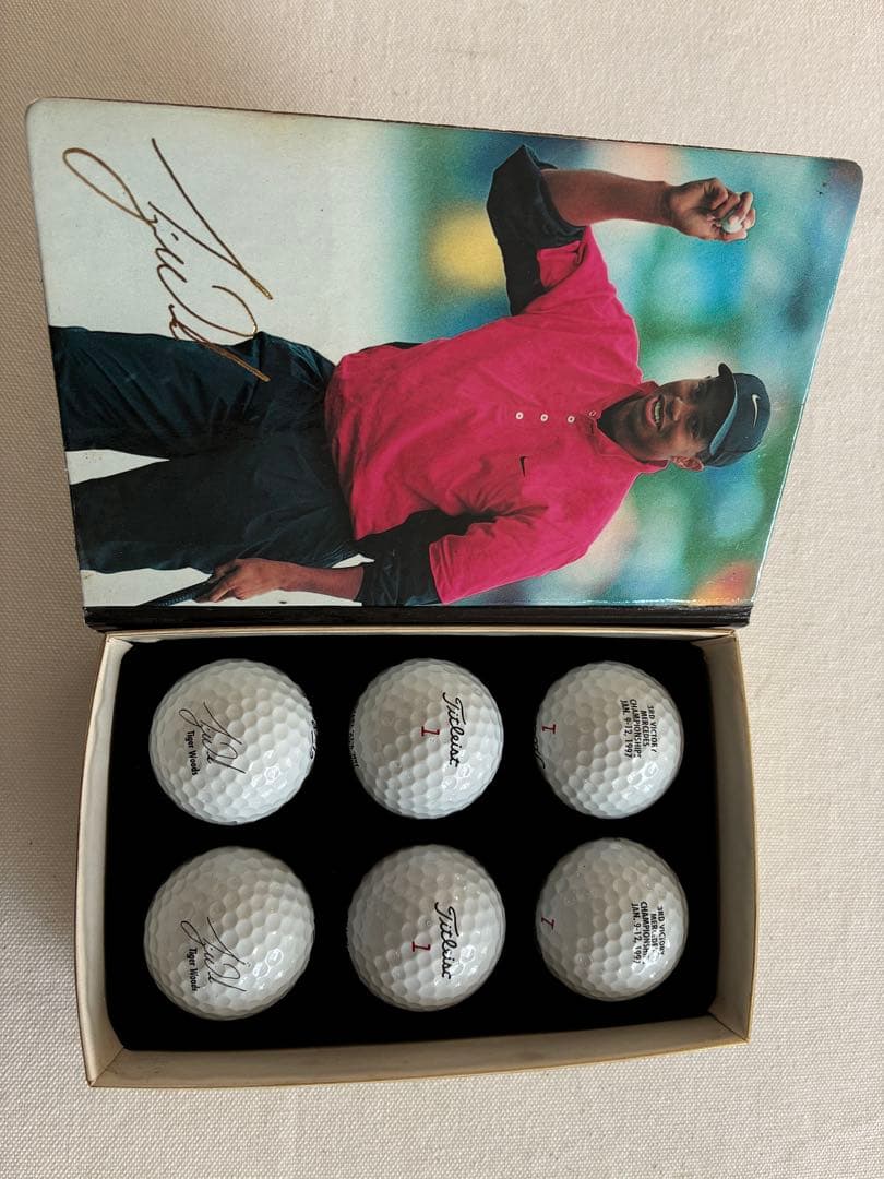 タイガーウッズ　優勝記念ボール　プレミア　訳あり