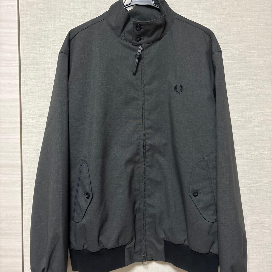 美品 FRED PERRYスウィングトップ 刺繍ロゴ