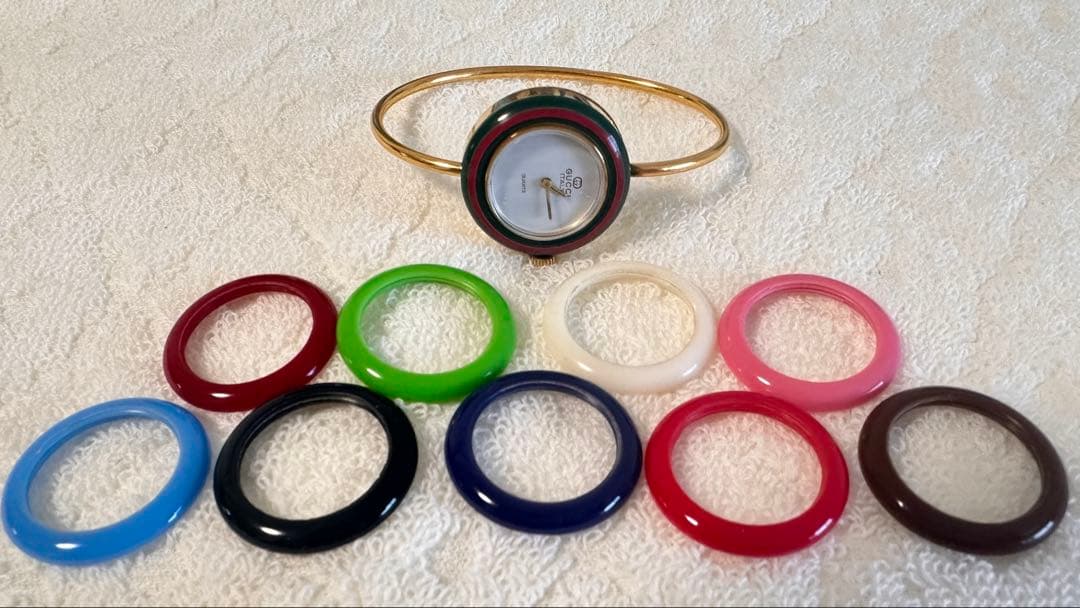 GUCCI クォーツ 腕時計 カラフルベゼル