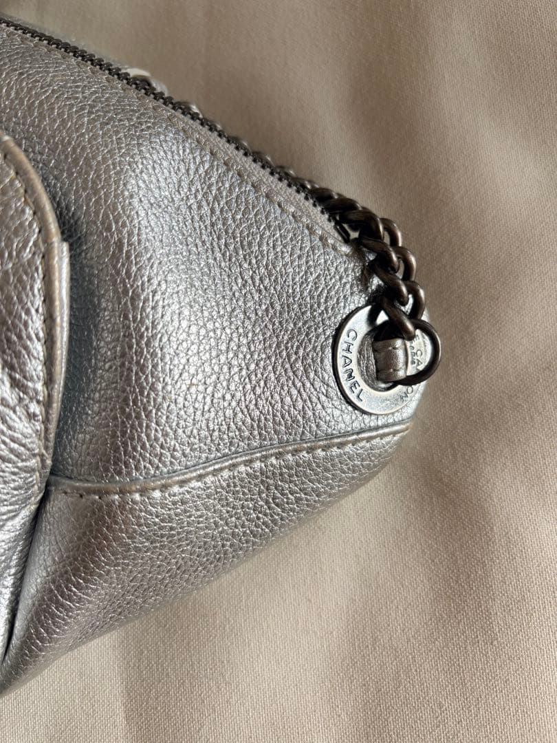 今だけ売り切り最終価格　CHANEL ウエストバッグ ボディーバッグ