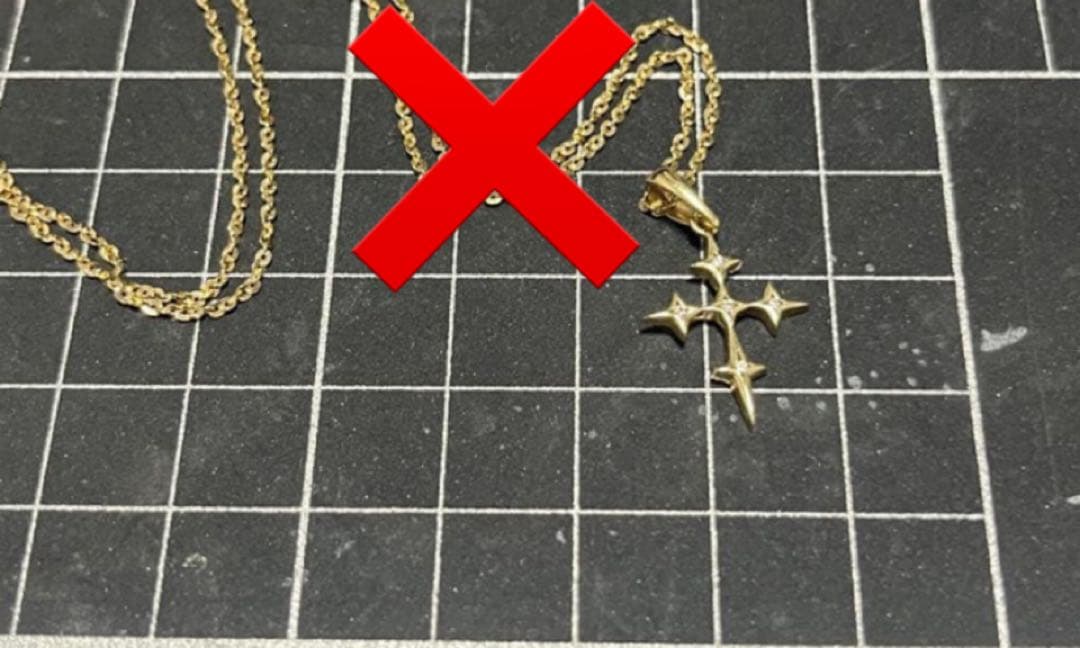 アヴァランチ　k10ネックレストップ　ダイヤ