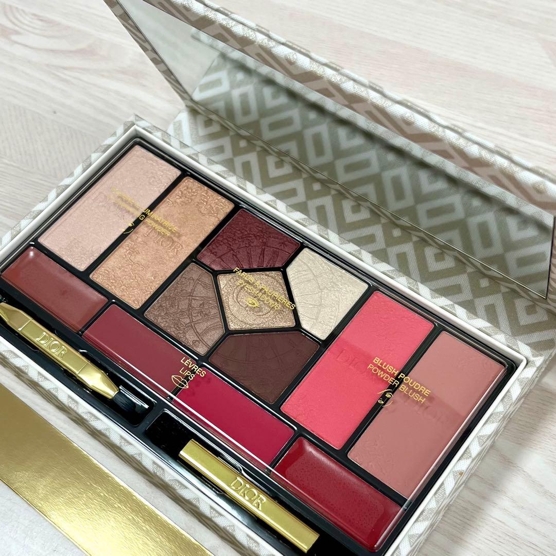 ひ*ー様 【新品未開封】Dior クリスマスコフレ2024 マルチユースパレット