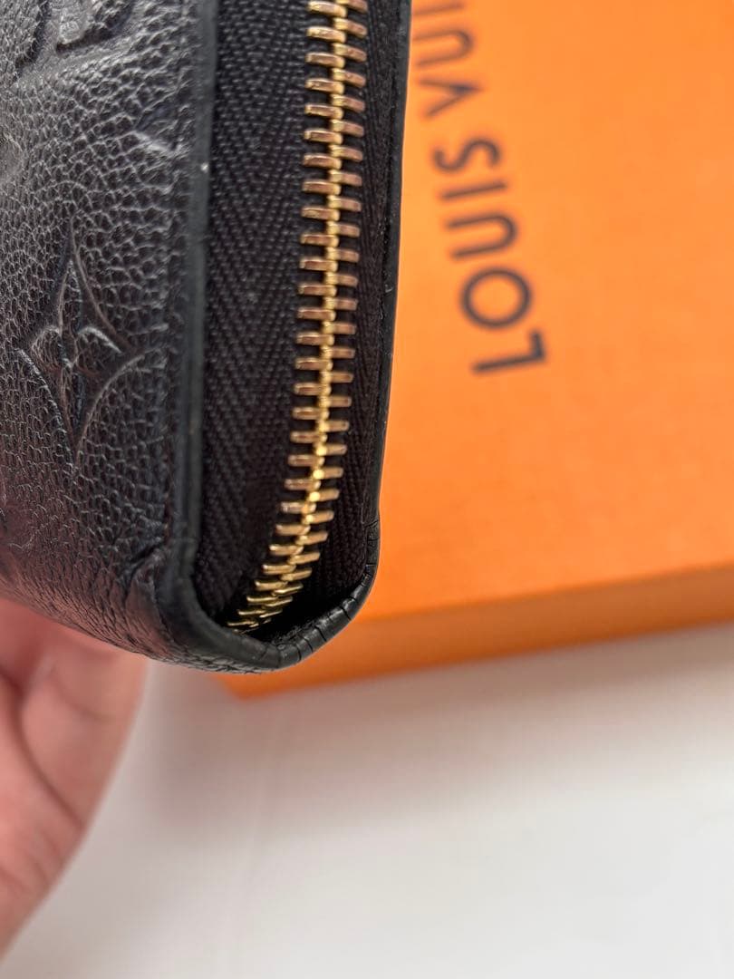 ルイヴィトン モノグラム アンプラント ジッピーウォレット 長財布