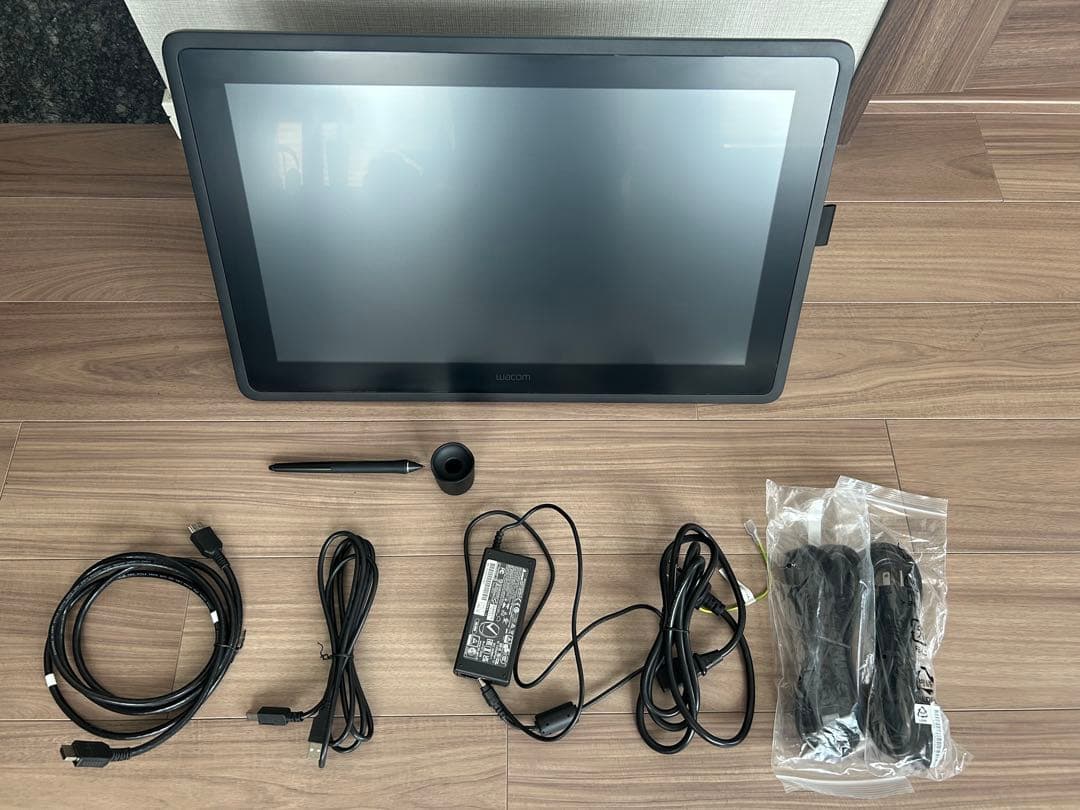 Wacom Cintiq 22 DTK2260 21.5型液晶ペンタブレット