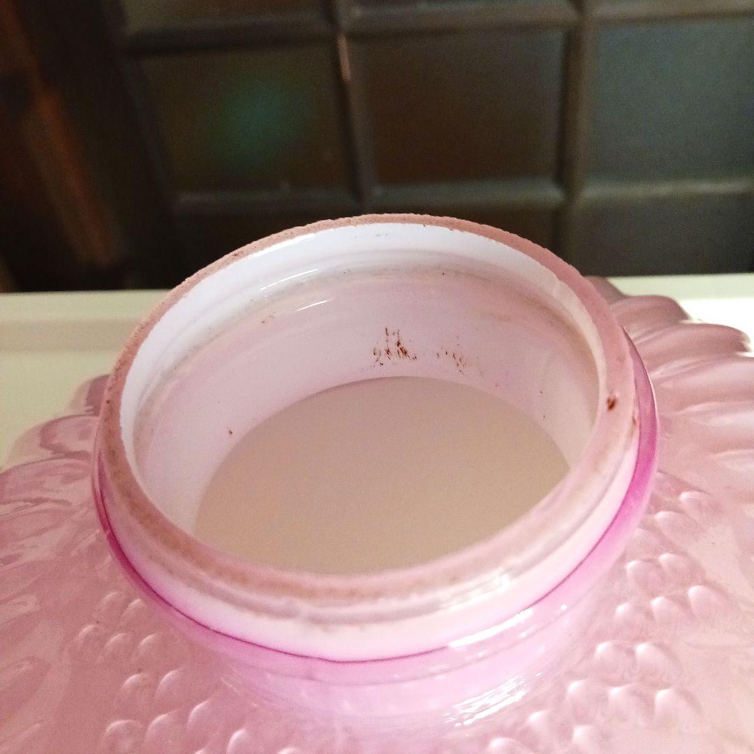 大正ガラス　アンティーク　　ピンクランプシェード