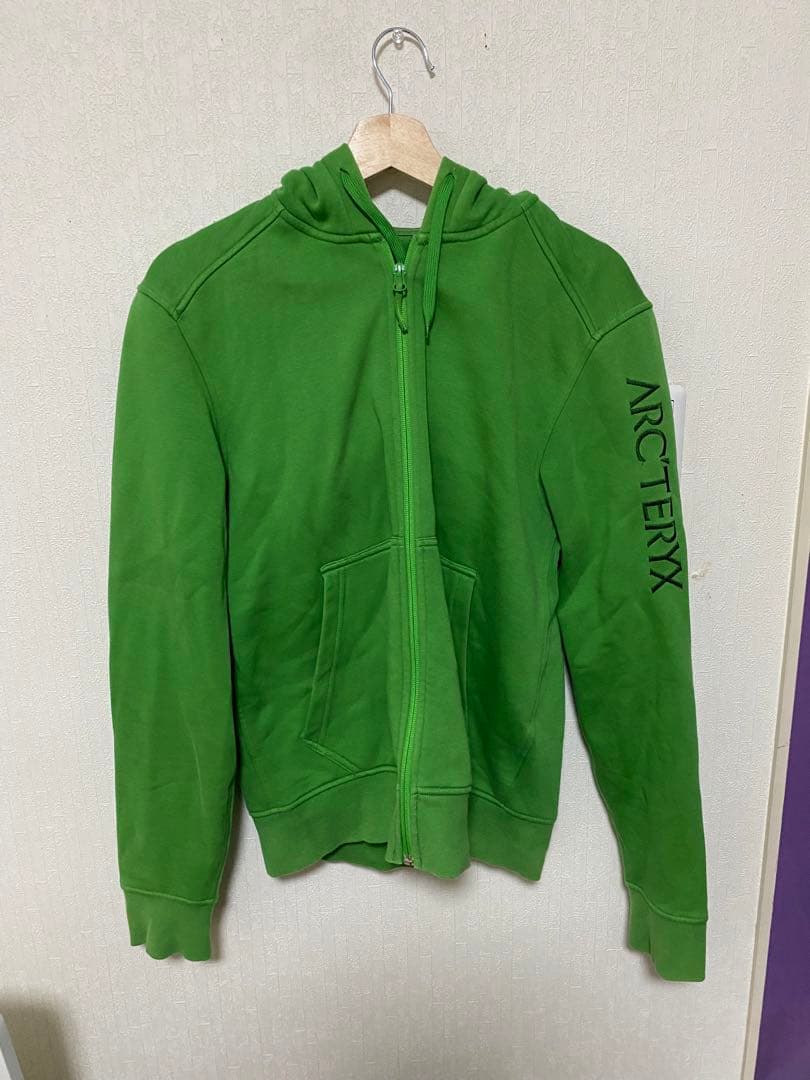 ARC'TERYX グリーン ジップアップパーカー