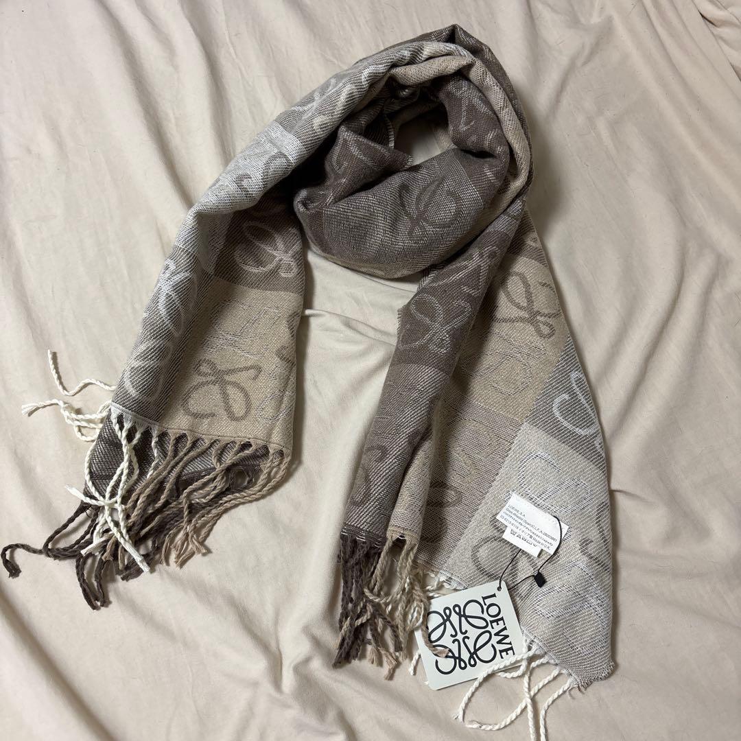 パターン入りマフラー ベージュ系