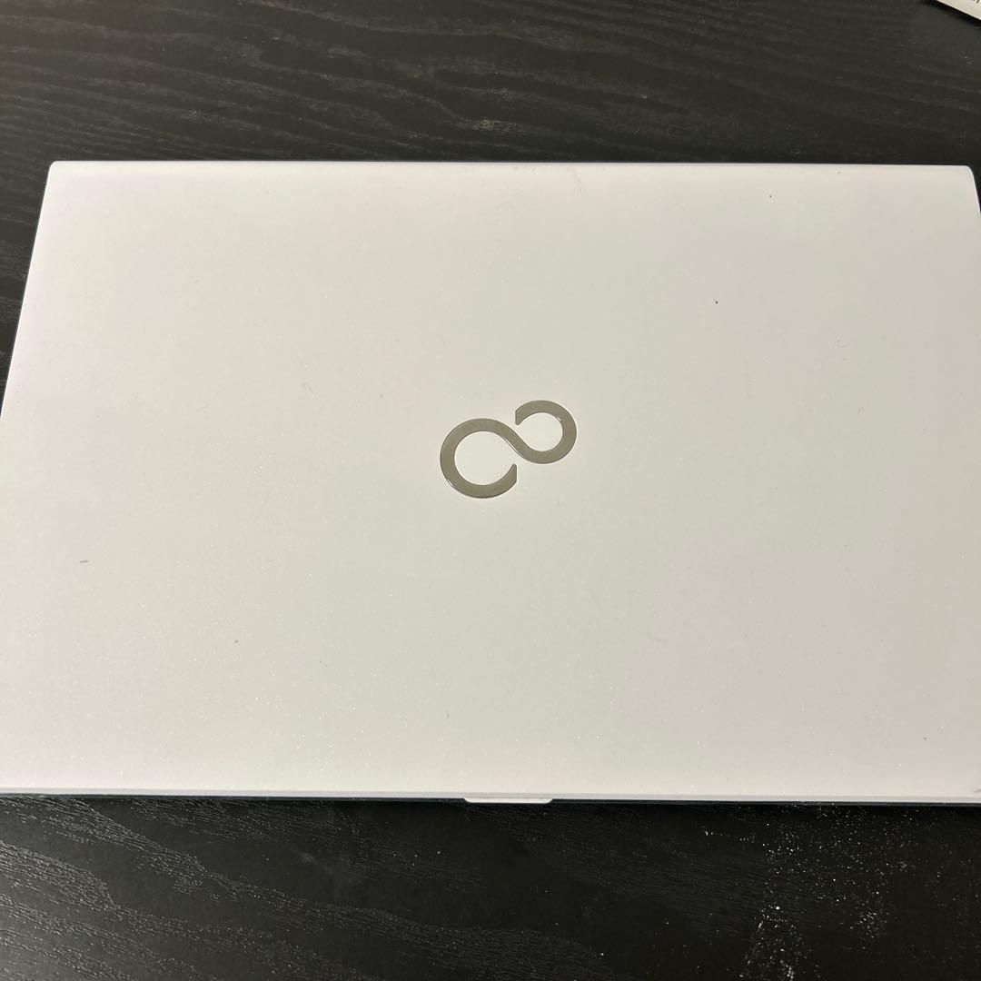 富士通 ライフブック SH75/T i5 5200U M8GB Win11