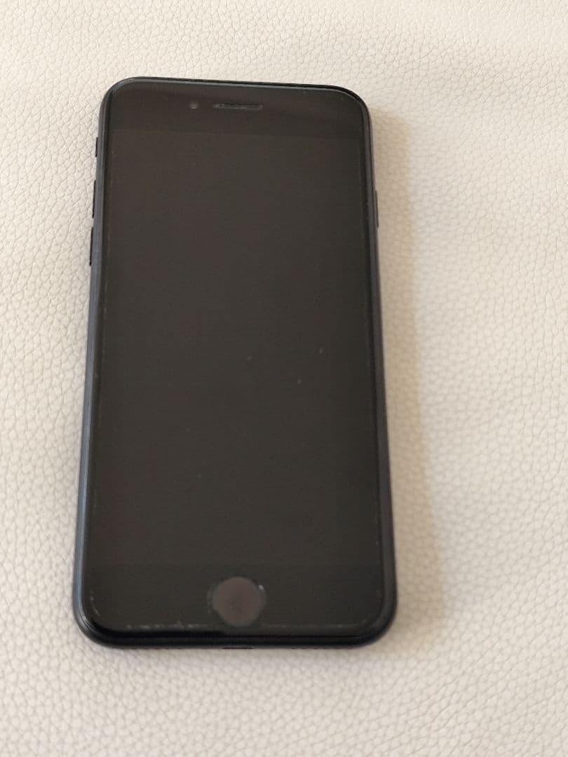 Apple iPhone SE2 ブラック 本体