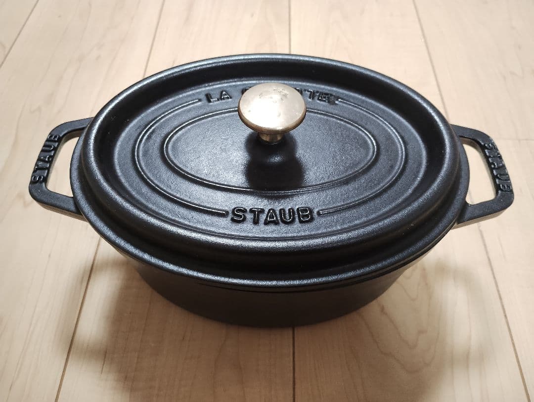 ストウブ　ココット　オーバル　STAUB LA COCOTTE 23cm 両手鍋