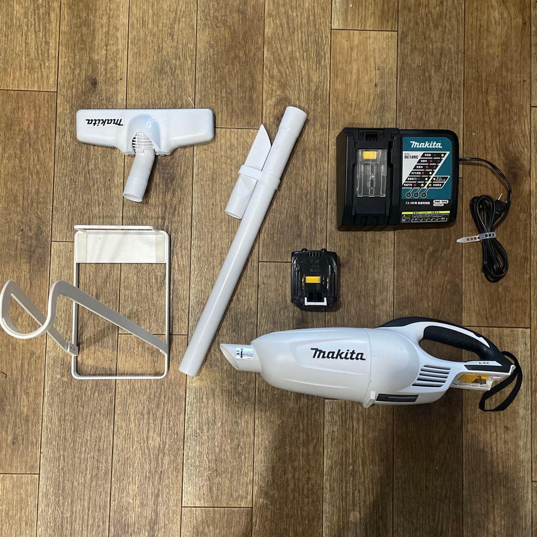 Makita CL141FD スティッククリーナー 本体立て掛けスタンド付き