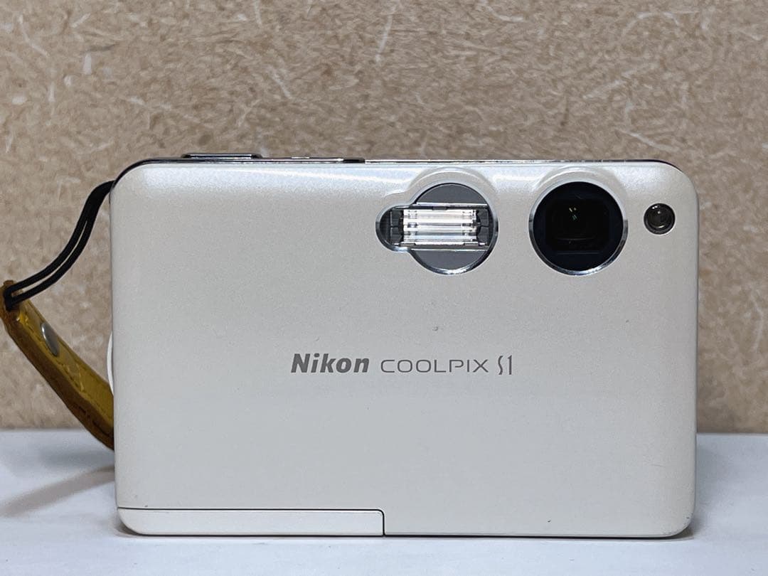 Nikon Coolpix S1 コンパクトデジタルカメラ