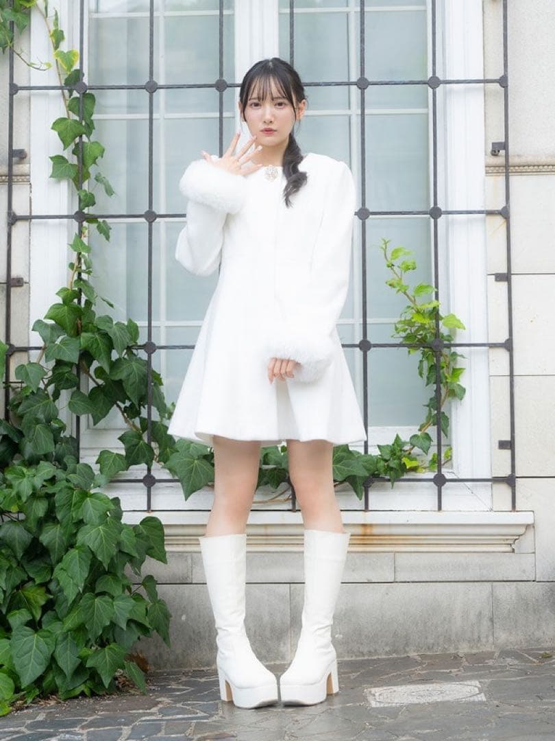 【美品】evelyn リボンティペットコート S ホワイト